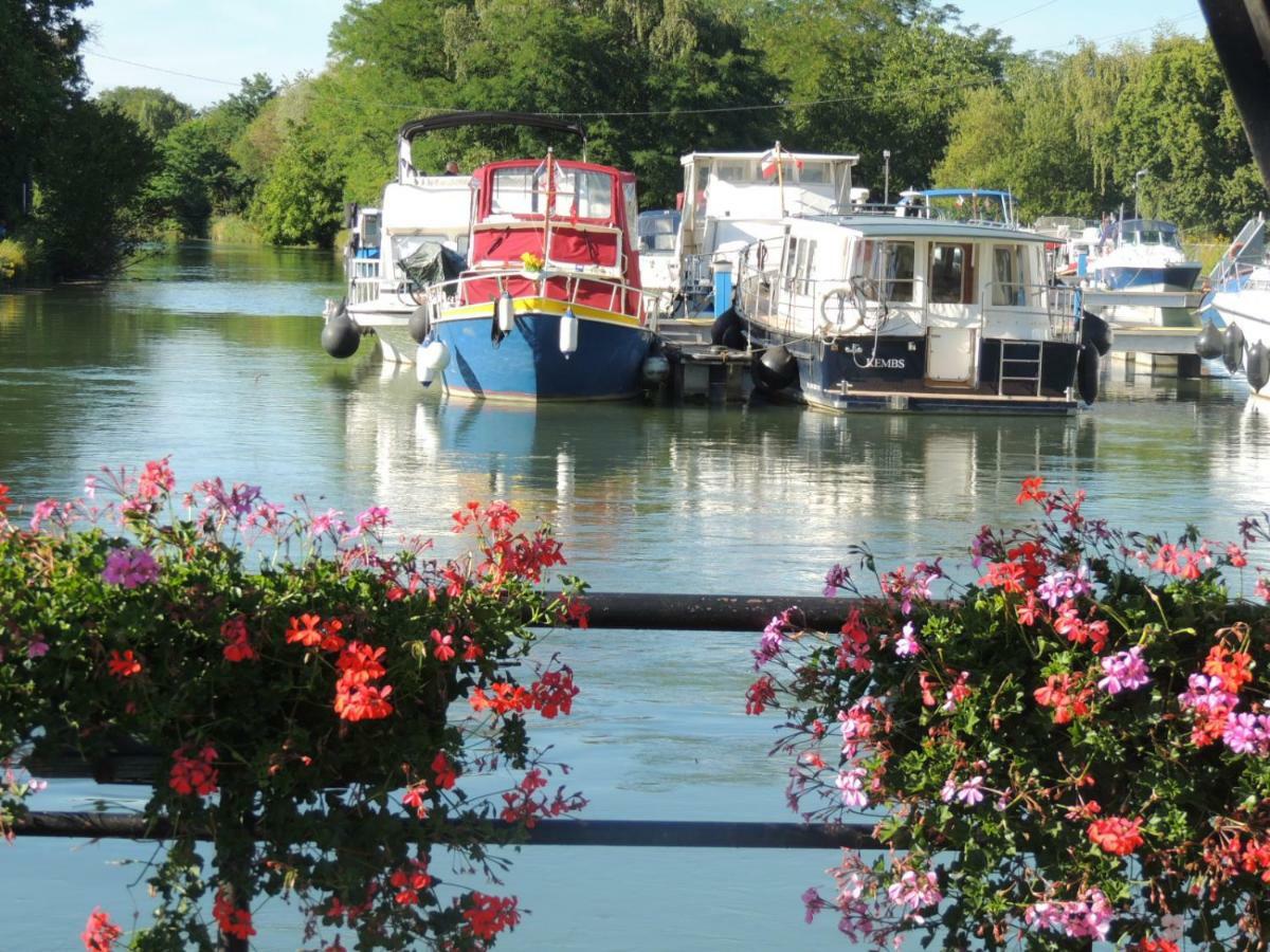 Camping Du Canal Kembs 外观 照片