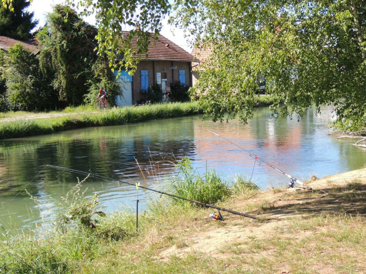 Camping Du Canal Kembs 外观 照片